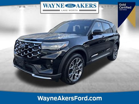 Certified 2025 Ford Explorer Platinum w/ Ultimate Package AWD/4WD image 1