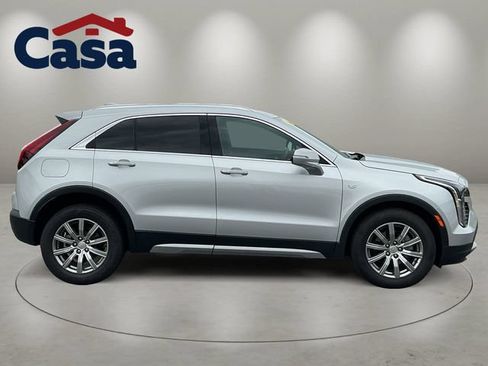Used 2021 Cadillac XT4 Premium Luxury w/ Cold Weather Package AWD/4WD image 6