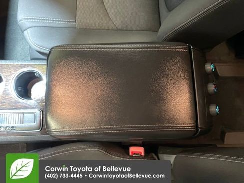 Used 2017 Chevrolet Traverse LT w/ Style and Technology Package image 24