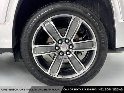 Used 2019 GMC Acadia Denali AWD/4WD image 32