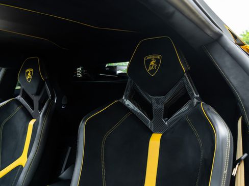 Used 2016 Lamborghini Aventador LP 750-4 Superveloce AWD/4WD image 14