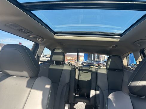 Used 2024 Subaru Ascent Onyx Edition image 18
