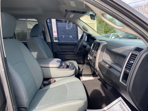 Used 2018 RAM 1500 Express w/ Express Value Package image 27