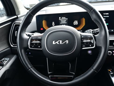 Used 2024 Kia Sorento X-Line EX image 19