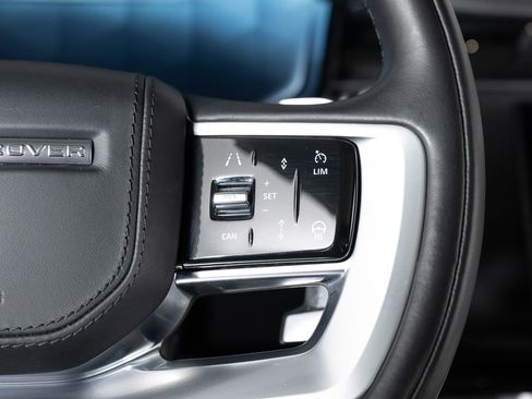 Used 2022 Land Rover Range Rover SE image 34