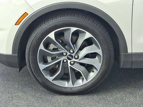 Certified 2022 Lincoln Nautilus Reserve AWD/4WD image 8