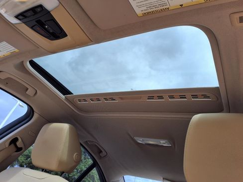 Used 2013 BMW 320i Sedan RWD image 5