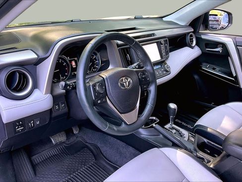 Used 2016 Toyota RAV4 Limited AWD/4WD image 34