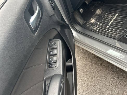 Certified 2023 Dodge Charger SXT w/ Blacktop Package image 5