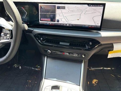 Used 2025 BMW 230i xDrive Coupe w/ Premium Package image 12