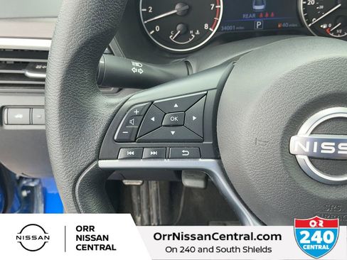 Used 2025 Nissan Altima 2.5 SV FWD image 19