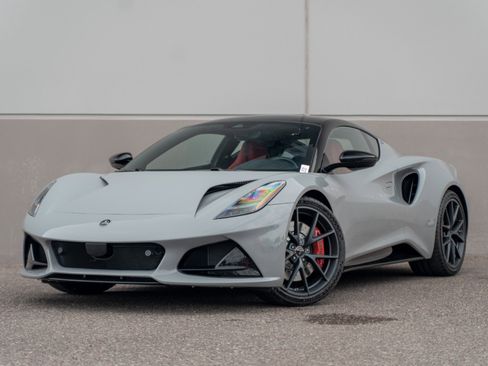 New 2026 Lotus Emira SE image 2