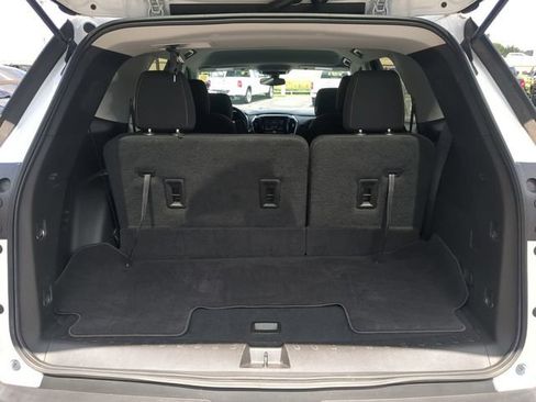 Used 2021 Chevrolet Traverse LT FWD image 14