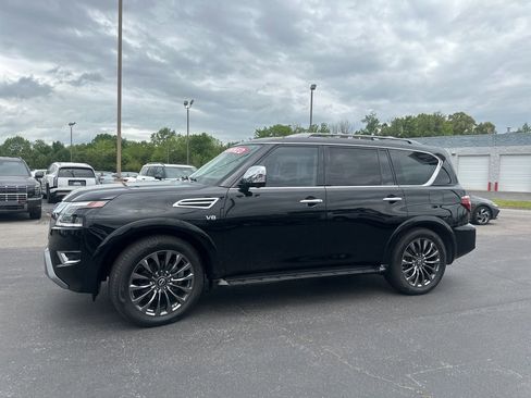 Used 2022 Nissan Armada Platinum w/ Captain's Chairs Package image 11