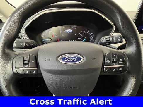 Used 2021 Ford Escape SE image 9