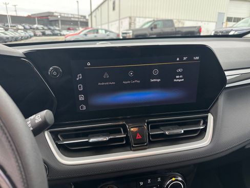 Used 2025 Chevrolet TrailBlazer LT image 21