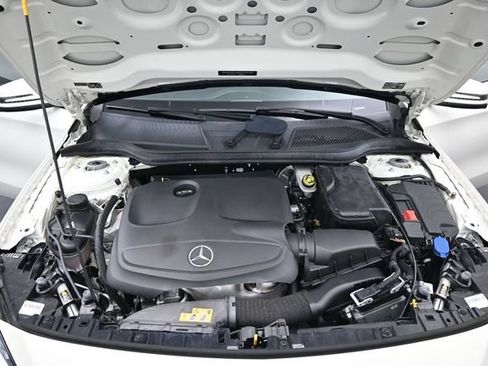Used 2017 Mercedes-Benz GLA 250 4MATIC image 20