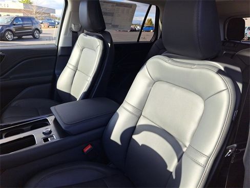 New 2026 Lincoln Aviator Premiere w/ Jet Appearance Package image 7