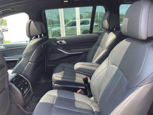 Used 2020 BMW X7 xDrive40i w/ Executive Package AWD/4WD image 12