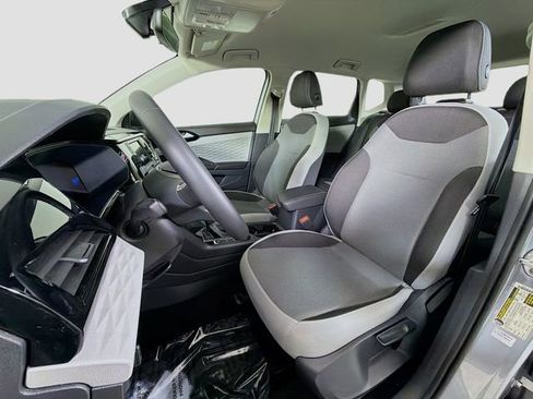 Used 2023 Volkswagen Taos S image 11