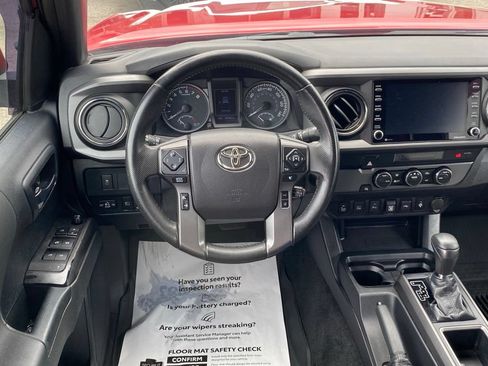 Used 2021 Toyota Tacoma TRD Off-Road w/ Technology Package RWD image 10