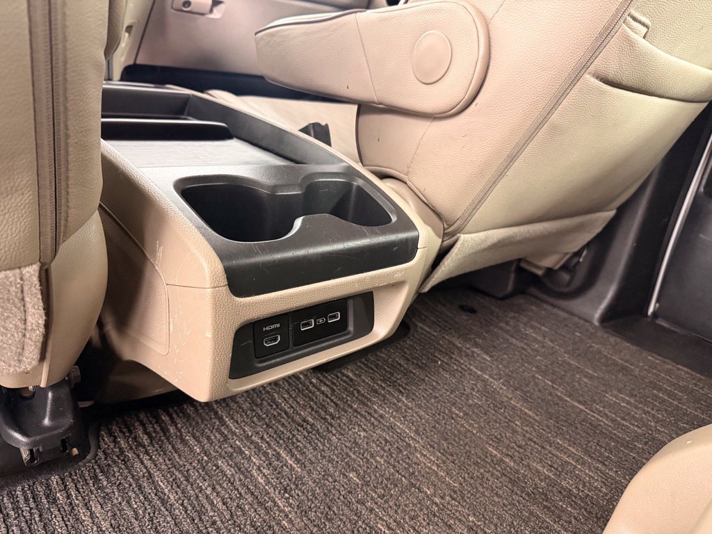 Used 2023 Honda Odyssey Elite image 23