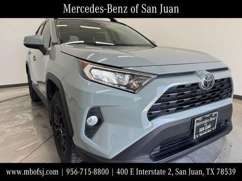 Used 2020 Toyota RAV4 XLE w/ Convenience Package FWD image 1