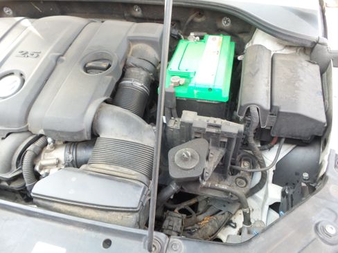 Used 2012 Volkswagen Passat 2.5 SE FWD image 24