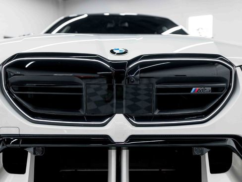 Used 2025 BMW M5 w/ Carbon Package AWD/4WD image 14