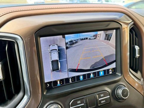 Used 2020 Chevrolet Silverado 3500 High Country image 30