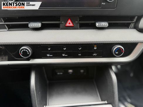 Used 2023 Kia Sportage LX AWD/4WD image 24
