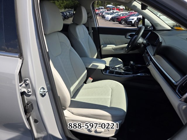 Used 2025 Kia Sorento SX FWD image 20