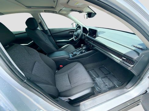 Certified 2023 Honda Accord EX image 30