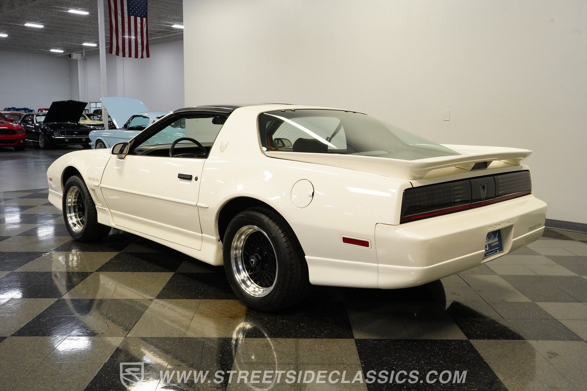 Used 1989 Pontiac Firebird Trans Am RWD image 10