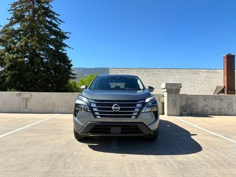Used 2025 Nissan Rogue SV AWD/4WD image 5