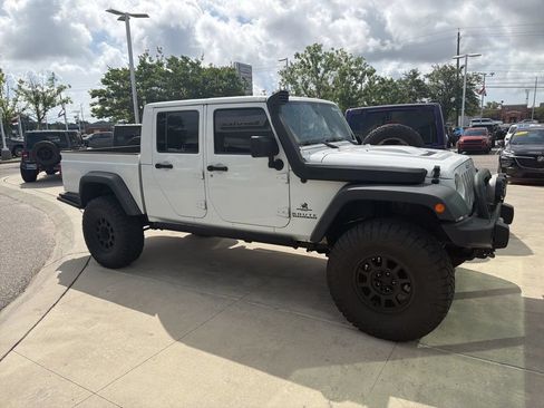 Used 2015 Jeep Wrangler Unlimited Sport AWD/4WD image 7