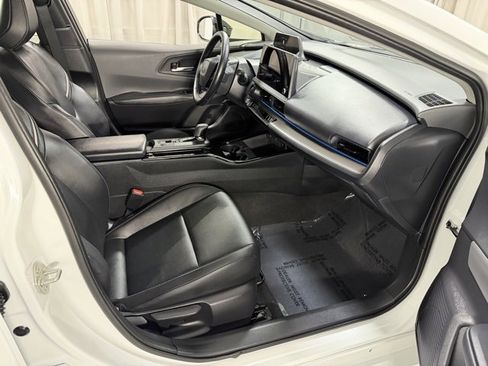 Used 2024 Toyota Prius Limited image 8