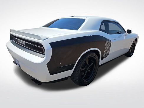 Used 2011 Dodge Challenger R/T RWD image 5