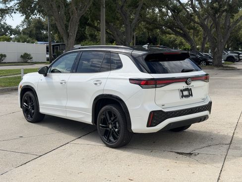 New 2026 Volkswagen Tiguan SE R-Line AWD/4WD image 4
