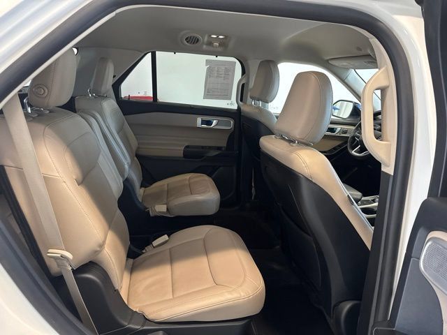 Used 2020 Ford Explorer Limited w/ Class III Trailer Tow Package AWD/4WD image 42