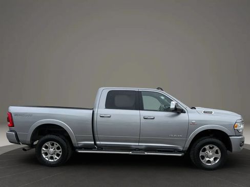 Used 2022 RAM 2500 Laramie AWD/4WD image 6