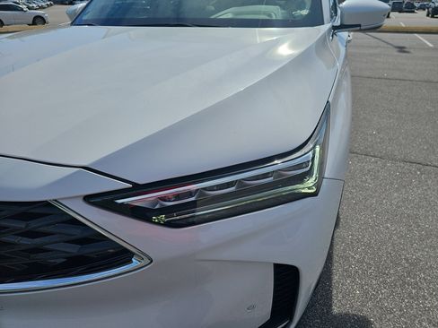 Used 2025 Acura MDX SH-AWD w/ Technology Package image 31