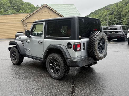 Used 2022 Jeep Wrangler Sport AWD/4WD image 7