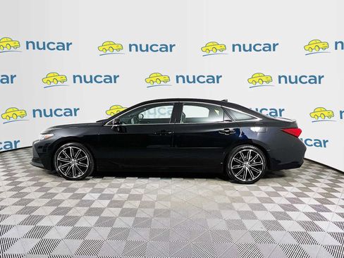 Used 2021 Toyota Avalon Touring image 4