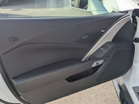 Used 2017 Chevrolet Corvette Z06 image 11