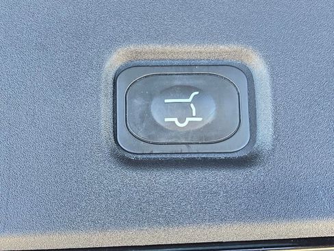 Used 2025 Ford Expedition Active RWD image 33