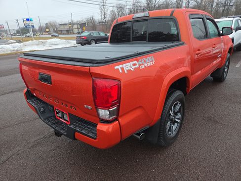 Certified 2016 Toyota Tacoma TRD Sport w/ Towing Package image 3