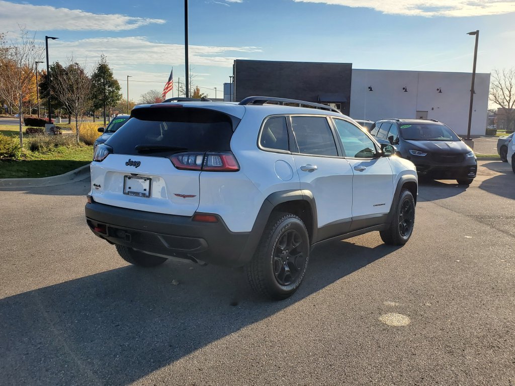 Used 2022 Jeep Cherokee Trailhawk w/ Premium Leather Package AWD/4WD image 4
