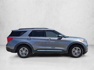 Used 2021 Ford Explorer XLT RWD video 4