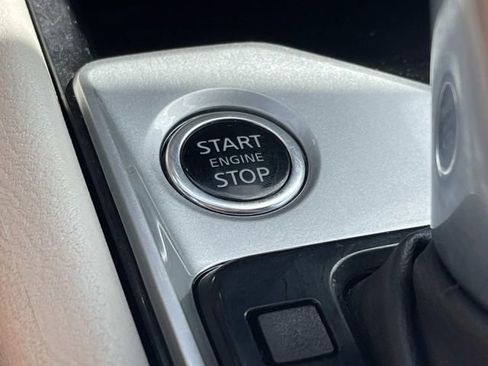 Used 2024 Nissan Altima 2.5 SV FWD image 33